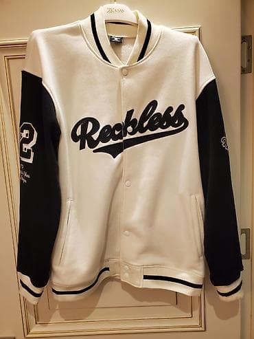 sumqayitda jaket: Varsity stilində unisex jaket,demək olar ki,təptəzədir, cəmi 1-2 dəfə — 1