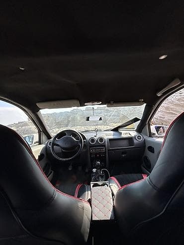 aftamabiler: Renault Symbol: 1.4 l | Sedan — 9