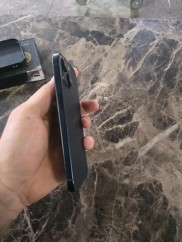 philips xenium 9@9h: IPhone 15, Qara, Face ID — 2