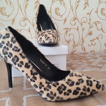 женские золотистые туфли: Tuflilər, Ölçü: 39, rəng - Qızılı, Yeni — 3