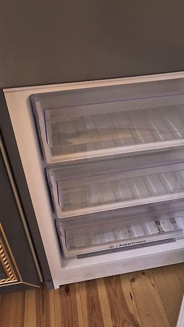 iphone 15 pro max islenmis: 2 qapılı Indesit Soyuducu Satılır, rəng - Boz — 2