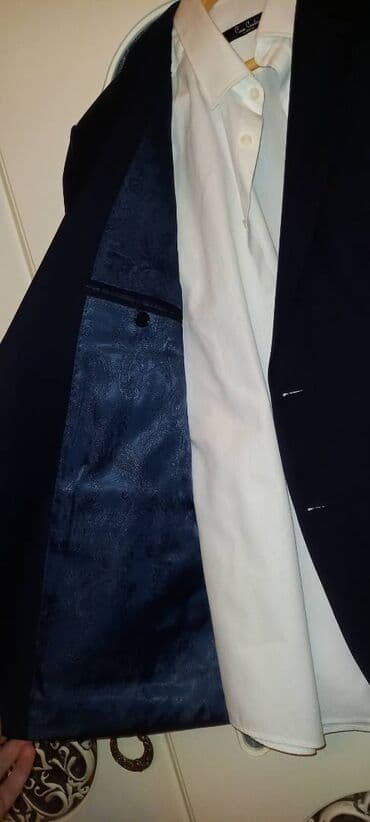 Другая мужская одежда: 2 ədəd türkiyyə istehsalı pencəkdi. Slim fitdi. M və 48 ölçü — 1
