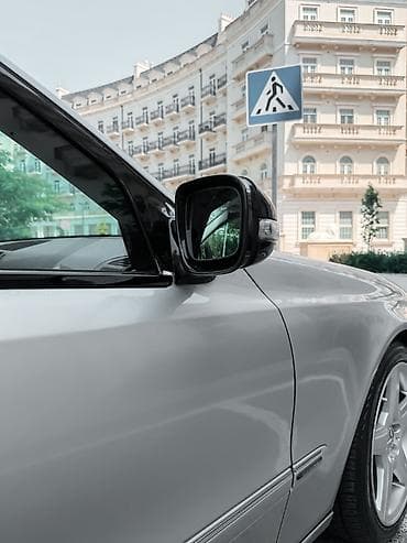 bakavin nədir: Mercedes-Benz E 270: 2.7 l | 2002 il Sedan — 2