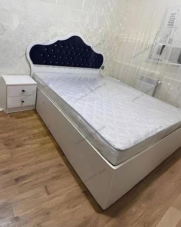Çarpayılar: Çarpayı Yataq otağınız üçün zərif dizaynlı çarpayı. Yumşaq başlıq — 1