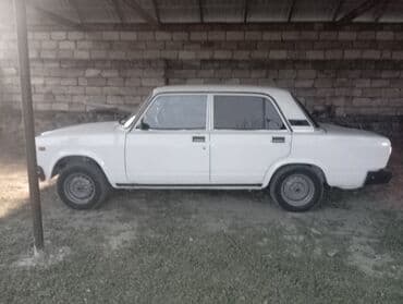 ceşka disk: Avtomobil: VAZ 2107 (klassik “Jiquli”) Kuzov: sedan, ağ rəng Qapılar — 2