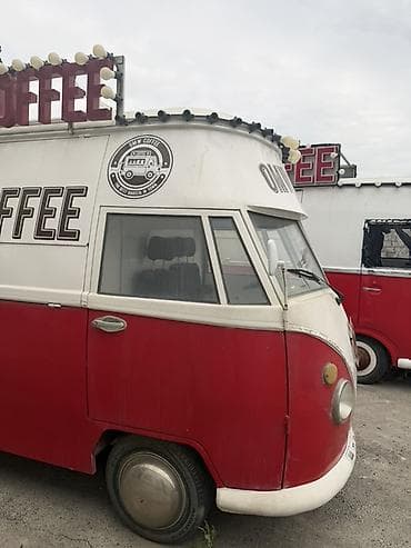 Hazır biznes: Retro üslublu mobil “OMW COFFEE” furqonu ☕ Retro Stil Kofe Firqonlu — 2