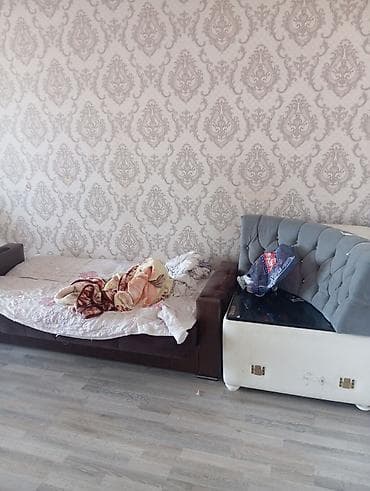 ehmedlıde kıraye evler: Təcili kirayə verilir yalniz ailə 450Azn əlaqə 0773584868 Heydər — 2
