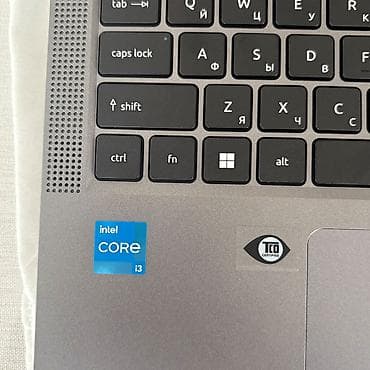 Monitorlar: Acer TravelMate P2 noutbuku Xüsusiyyətlər: - Ekran: 15.6" — 5