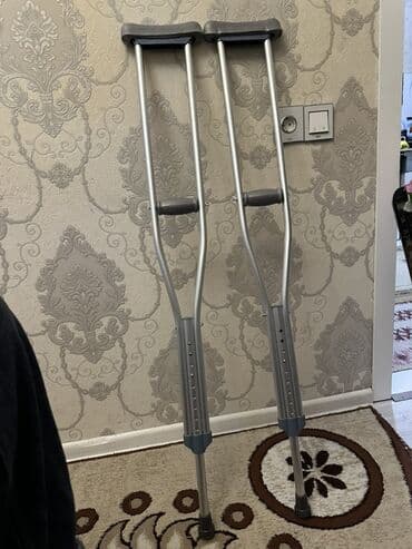 Tibbi lampalar: Məhsul: qoltuqağacı (cüt) Tezedir ishlenmeyib - Material: yüngül və — 2