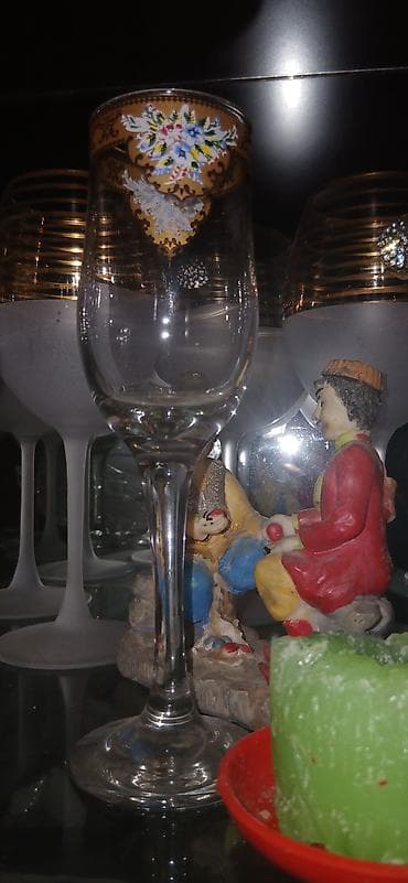 lepqa qablar: Qədəhlər, rəng - Qara, Şüşə, Türkiyə — 8