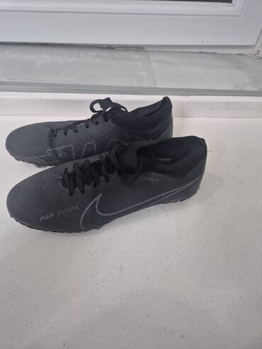 Butslar Nike, Ölçü: 39, İşlənmiş