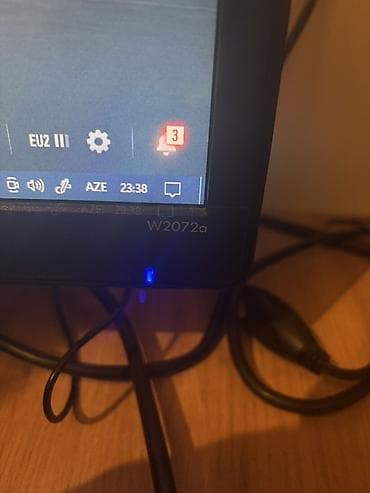 windows telefonlar: Masaüstü kompüter dəsti Tərkibi: - Sistem bloku: qara korpus, ön — 3