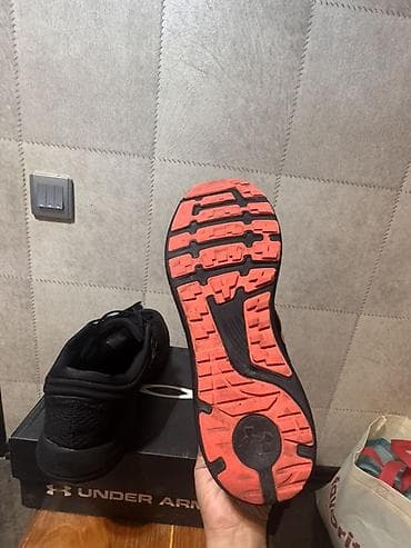 Мужская обувь: Təcili satılır Original Under Armour Charged Impulse 2 qaçış — 10