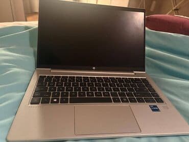 Kompüter və noutbuk aksesuarları: Salam. Bir neçə dəfə istifadə olunub. 2700 manata uşağa dərs keçmək — 1