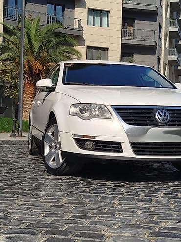 passat b6 motor: Volkswagen Passat sedan - Korpus: ağ rəng, 4 qapı, geniş salonlu — 2