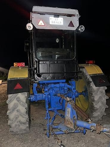 Nəqliyyat: Traktor T28 hec bir prablemi yoxdur otur sür ici çölü tər təmizz — 1