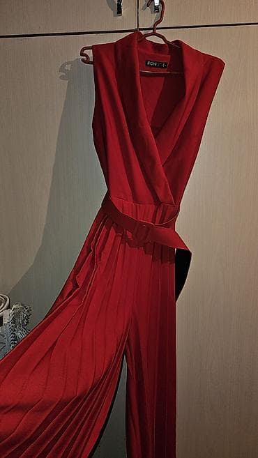 kombinezon: Qırmızı rəngli IRONI markalı kombinezon - Model: Qolsuz, üst hissəsi — 2
