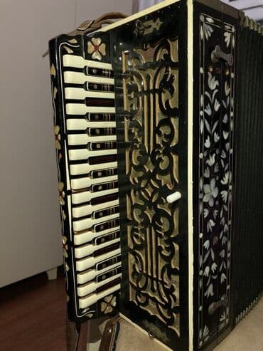 купить синтезатор бу: Qarmon, Akustik, İşlənmiş, Ünvandan götürmə — 1