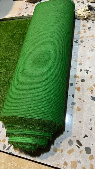 Santexnika: Süni ot örtüyü – rulon şəklində Məhsul təsviri: - Təbii ot görünüşlü — 2