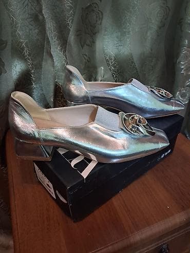 Gümüşü rəngli qadın loafer ayaqqabıları - Parlaq metalik gümüş üst