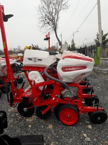 Toxum səpən 6 sıralı diskli tip. Türkiyənin çox keyfiyyətli Özdöken