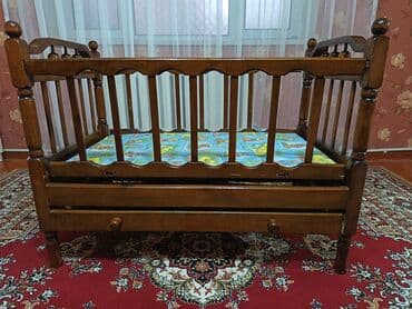 Oğlan və qız üçün, İşlənmiş, Dördbucaq, Beşik, Dəstsiz, Matras ilə, Yellənmə mexanizm ilə