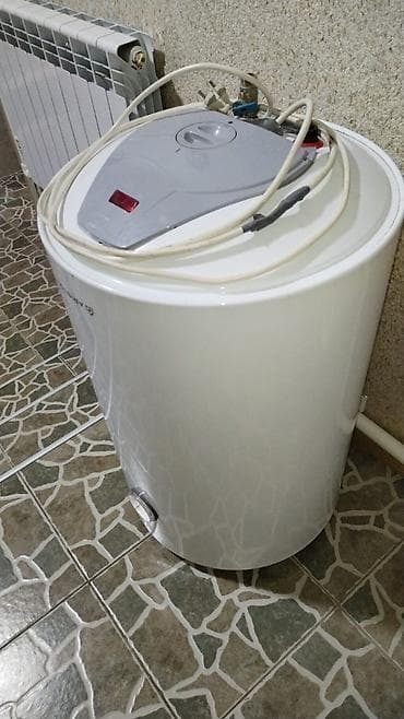 irşad telecom iphone 8 plus: Ariston su qızdırıcısı (elektrik, şaquli silindrik model) - Brend — 1