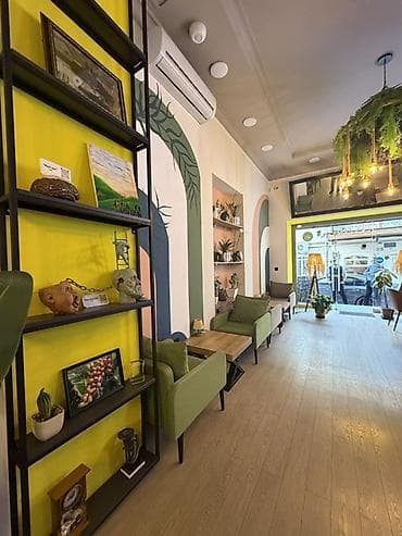 kafe aparati: Hazir işlək coffeshop biznesi 45 mn qiymət razılaşma olar Məkan — 6