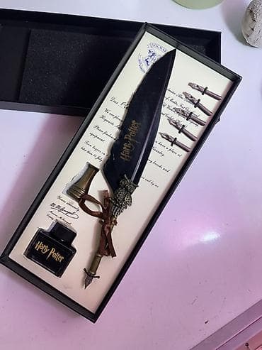 pero qələm: Harry Potter temalı kalliqrafiya dəsti Məzmun: - Qara lələk formalı — 3