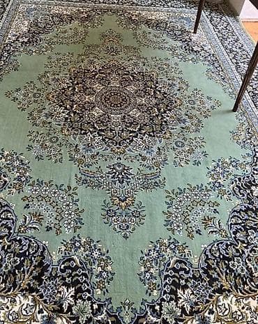 Xalça – klassik naxışlı, mərkəzi medalyon kompozisiyalı ölçü 5*3 -