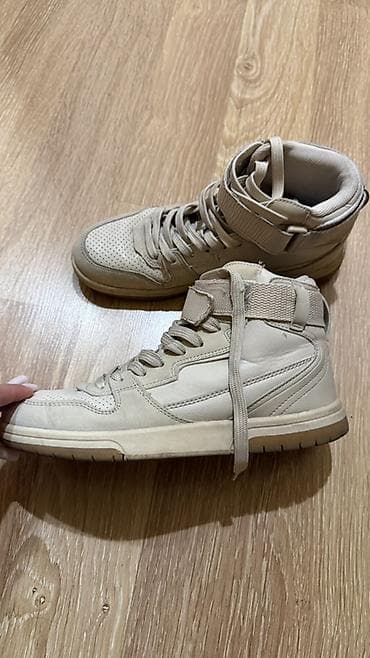 Bej rəngli yüksək boğaz idman ayaqqabısı - Stil: High-top (yüksək — 3