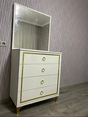 kunc divanlar: Yeni, Güzgülü, Azərbaycan — 1