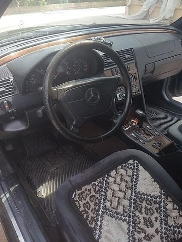 guzgu: Mercedes-Benz C230 1999cu il — 7