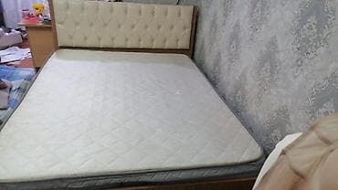 bazalı taxt: Taxt 120 azn. Tecili satilir. Bazalidir. Unvan 3mkr Nigaz — 1
