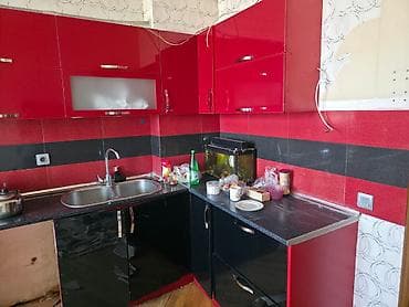 kuxna mebilleri: Mətbəx mebeli - 250₼. ustunde moyka verilecek. olçu 4metr. Unvan Baki — 1