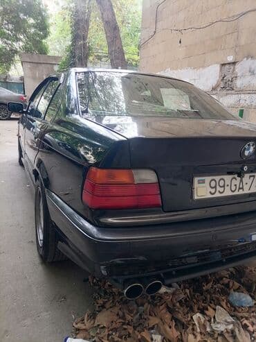 bmw 3 серия 324d at: BMW 320: 2 l | 1993 il Sedan — 5