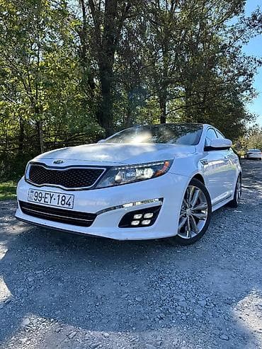 Proton: Kia Optima – ağ rəngli, sedan kuzov. Fotoşəkillərdə görünən — 2