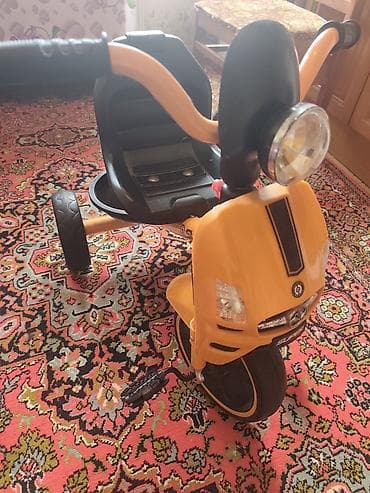 Uşaq üçtəkərli velosipedi – skuter dizaynlı - Rəng: sarı-qara - Ön