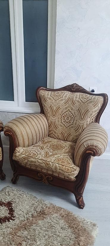 divan kreslo: İşlənmiş, Klassik divan, Divan, Bazasız, Açılmayan — 3