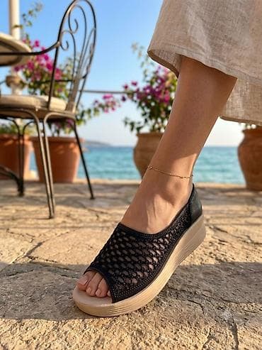 Qadınlar üçün rahat gündəlik sandal - Rəng: Qara üst hissə, bej