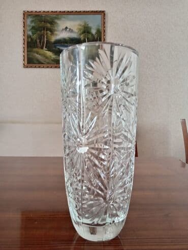 qedimi xrustal: Vaza dəsti, Xrustal — 4