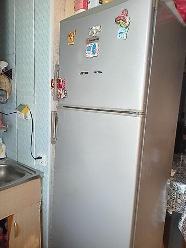 İki qapılı soyuducu, üst kamera dondurucu, alt kamera soyuducu. - at lalafo.az İki qapılı soyuducu, üst kamera dondurucu, alt kamera soyuducu. -