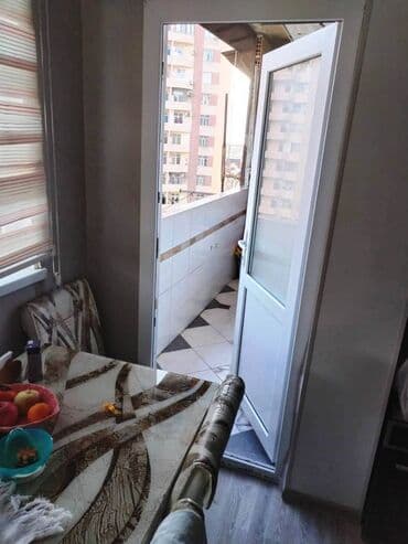 kohne gunesli: Bakı, Köhnə Günəşli, 2 otaqlı, Köhnə tikili, m. Həzi Aslanov, 60 kv. m — 10