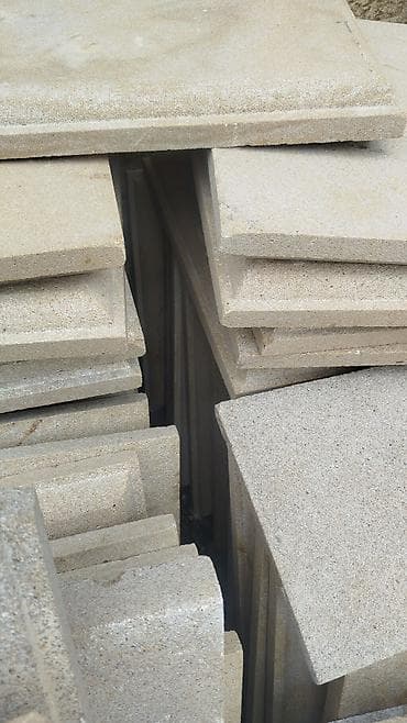 su daşları: Təbii daşdan (qumdaşı/şamaxı daşı tipli) hazırlanmış dekorativ fasad — 2