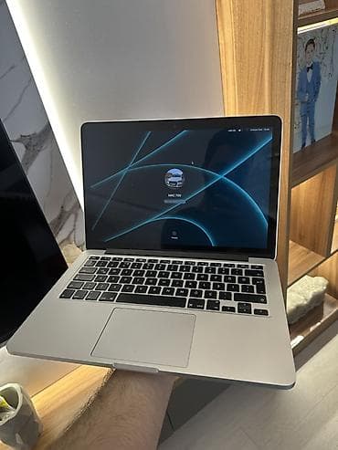 Apple MacBook, 13.3 ", Intel Core i5, 128 GB