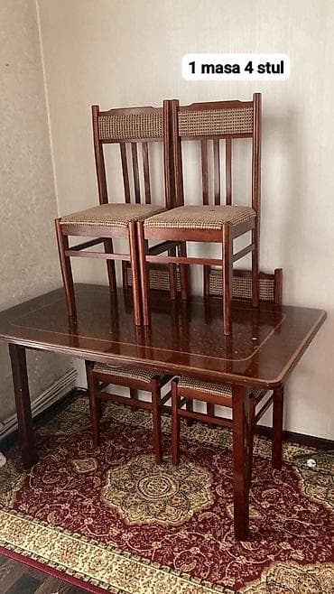 stol islenmis: *🏠Masa desd satilir* *🏠qiyməti 100 manata* *🏠ünvan Nerimanov — 1