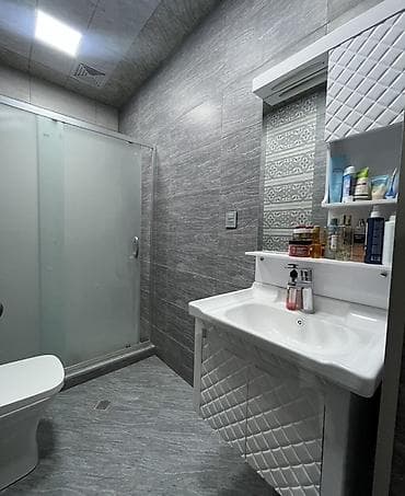 Ev Yoldaşı 1 xanım axtarılır Hezi.A mst düz yanı (metroya 5 deq — 2
