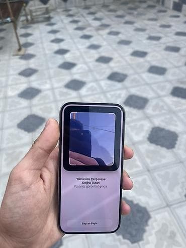 Elektronika: IPhone 15 Pro, 128 GB, Natural Titanium, Face ID — 10