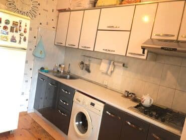 sumqayit 13 mkr: Bakı, Qaraçuxur qəs., 5 otaqlı, Köhnə tikili, 110 kv. m — 6