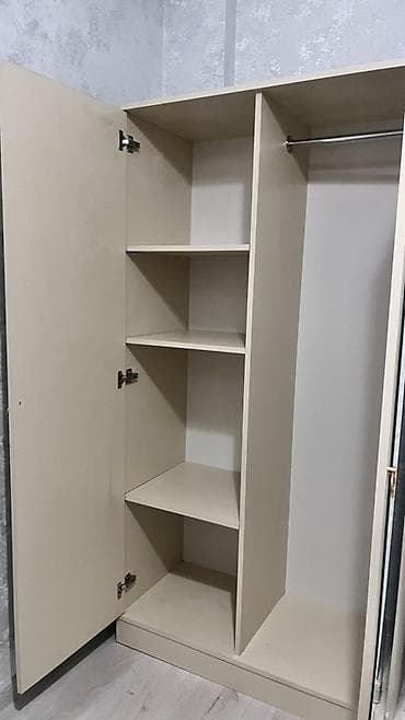 korpu kran: Yeni, 2 qapılı, Güzgülü, Bej, Digər material, Açılan, Düz dolab — 2